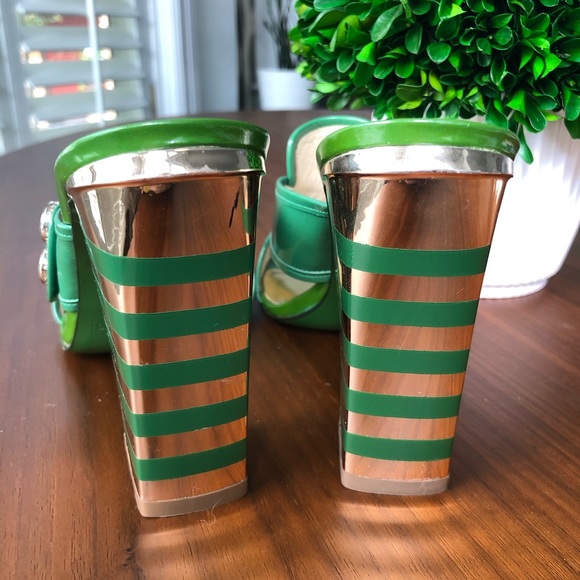 🎉 Marc by Marc Jacobs 🎉 Green and Gold Heels - Picture 3 of 6